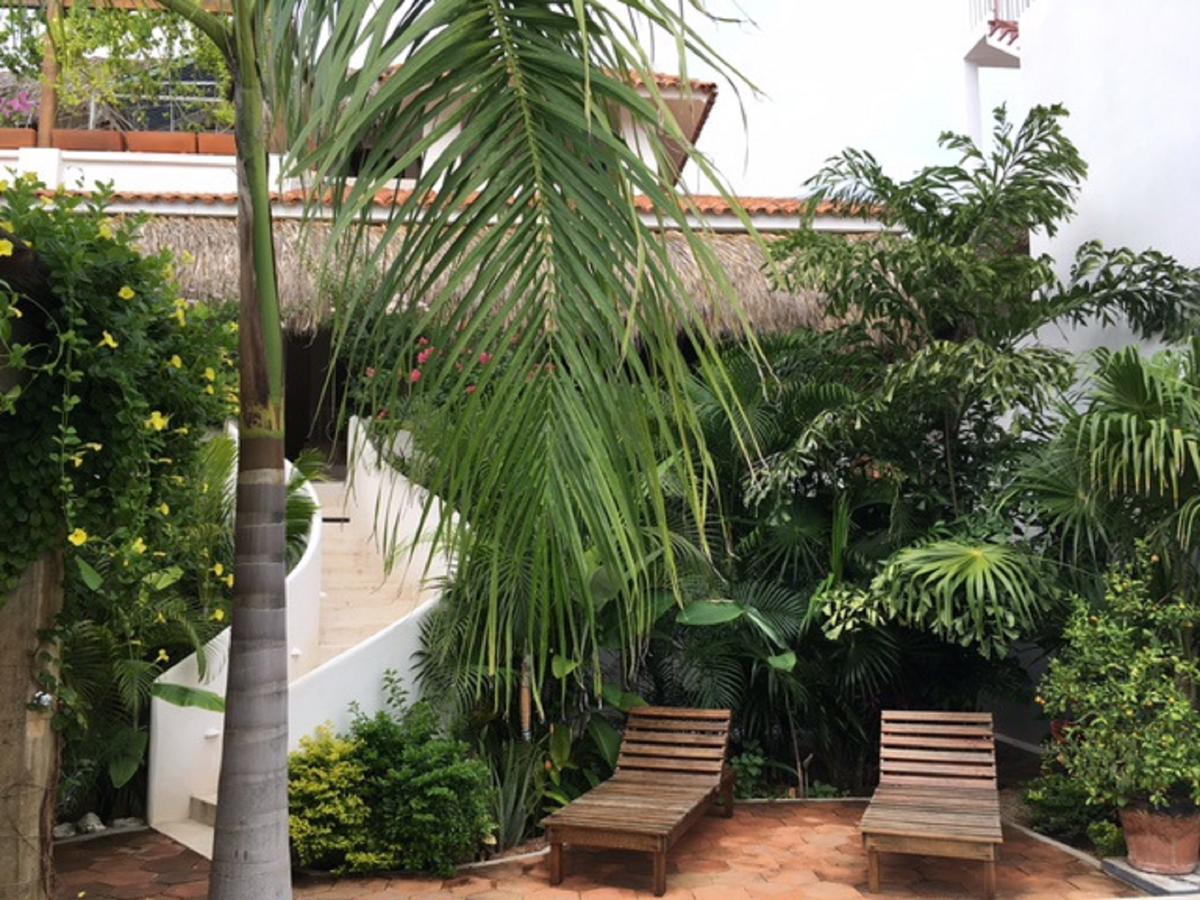 Villa Maria Bed And Breakfast Пуерто Ескондидо Екстериор снимка